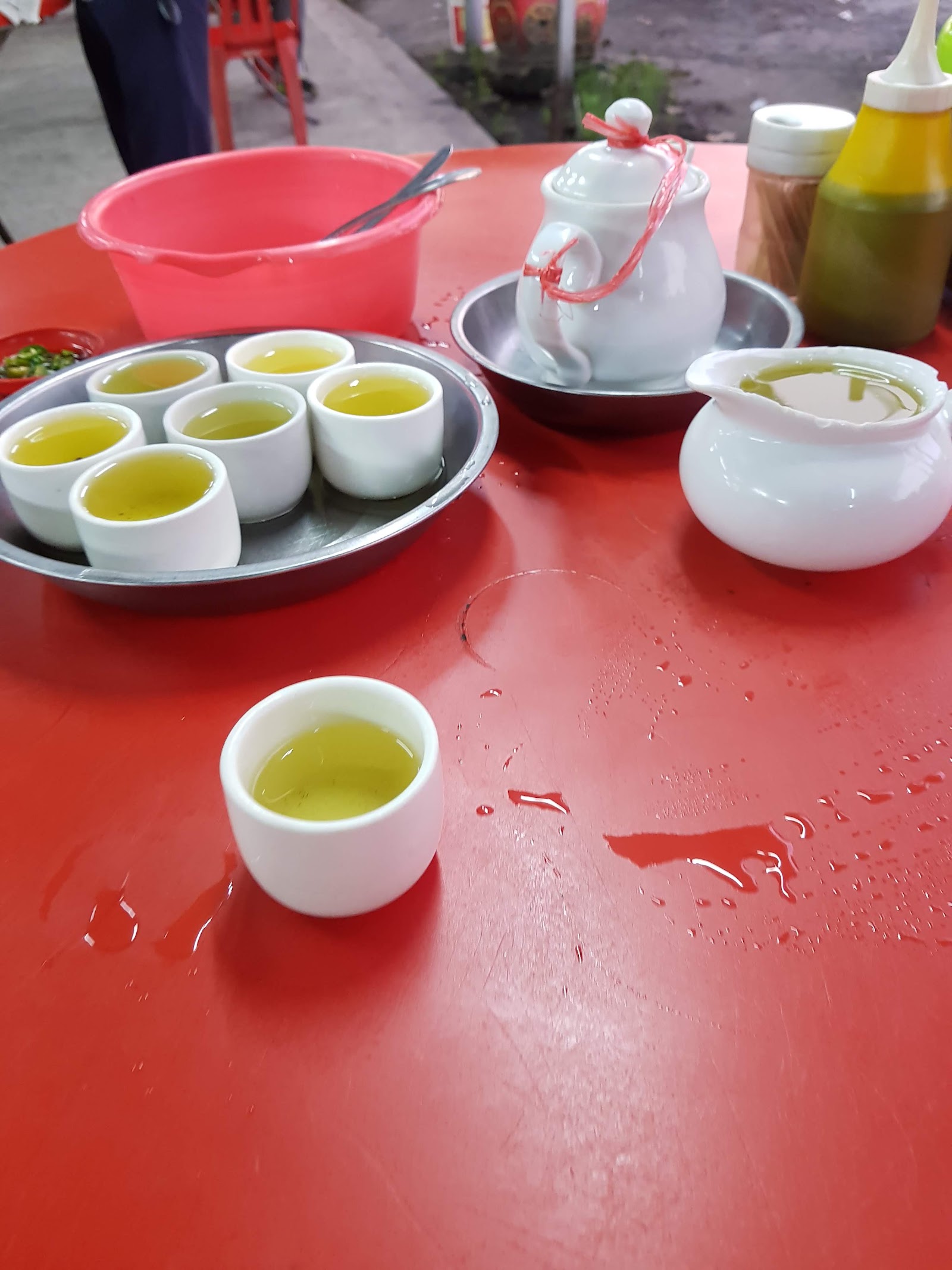 水茶